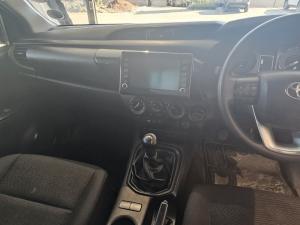 Toyota Hilux 2.4 GD-6 Raider 4X4S/C - Image 6