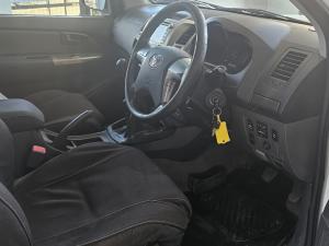 Toyota Hilux 3.0 D-4D Raider 4X4D/C - Image 12