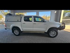 Toyota Hilux 3.0 D-4D Raider 4X4D/C - Image 3