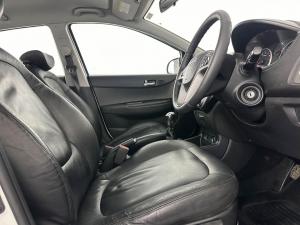 Hyundai i20 1.4 Glide - Image 18