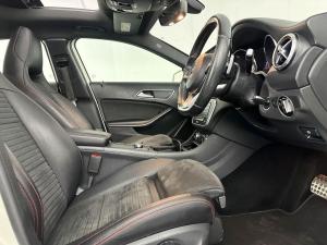 Mercedes-Benz GLA 250 4MATIC - Image 15
