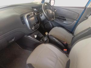 Renault Captur 1.5 dCI Dynamique 5-Door - Image 3