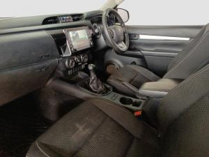 Toyota Hilux 2.4 GD-6 RB RaiderE/CAB - Image 3