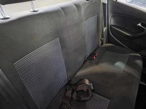 Volkswagen Polo Vivo 1.4 Comfortline - Image 12