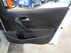 Volkswagen Polo Vivo 1.4 Comfortline - Image 14