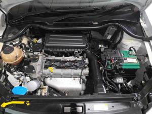 Volkswagen Polo Vivo 1.4 Comfortline - Image 15