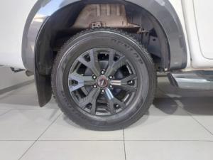 Isuzu D-Max 3.0TD double cab V-Cross - Image 8