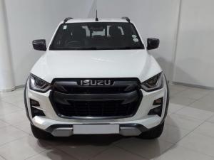 Isuzu D-Max 3.0TD double cab V-Cross - Image 9