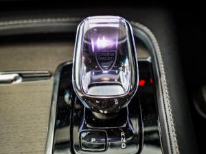 Volvo XC90 T8 Recharge AWD Ultra Dark - Image 10