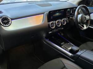 Mercedes-Benz GLA GLA200 - Image 13
