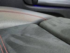 Mercedes-Benz GLA GLA200 - Image 22