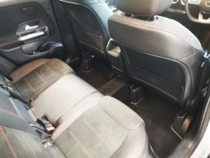 Mercedes-Benz GLA GLA200 - Image 4