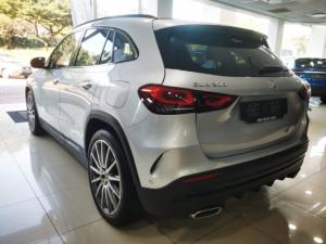 Mercedes-Benz GLA GLA200 - Image 7