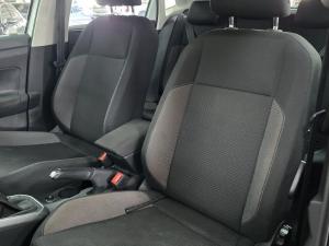 Volkswagen Polo hatch 1.0TSI Life auto - Image 5