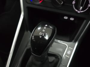 Volkswagen Polo hatch 1.0TSI Life auto - Image 9