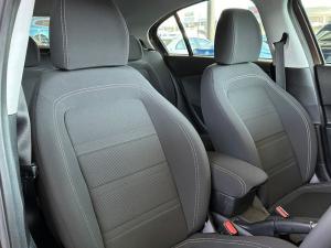 Fiat Tipo hatch 1.4 Life - Image 17