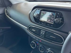 Fiat Tipo hatch 1.4 Life - Image 19