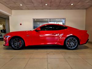 Ford Mustang 5.0 GT fastback - Image 2