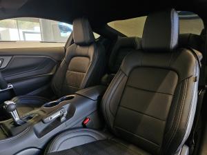 Ford Mustang 5.0 GT fastback - Image 6