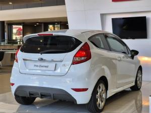 Ford Fiesta 3-door 1.6 Titanium - Image 4