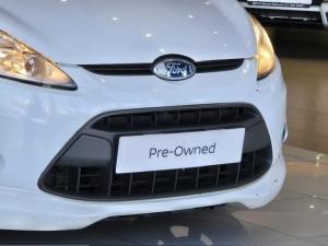 Ford Fiesta 3-door 1.6 Titanium - Image 9