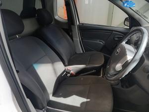 Nissan NP200 1.6i safety pack (aircon) - Image 12
