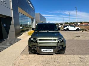 Land Rover Defender 110 D300 X-Dynamic HSE - Image 2