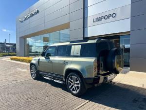 Land Rover Defender 110 D300 X-Dynamic HSE - Image 5