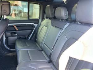 Land Rover Defender 110 D300 X - Image 6