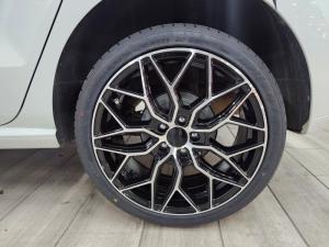 Volkswagen Polo Vivo hatch 1.4 Trendline - Image 4