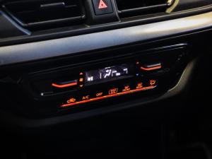 Suzuki Swift 1.2 GL - Image 15