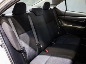Toyota Corolla Quest 1.8 Plus manual - Image 10