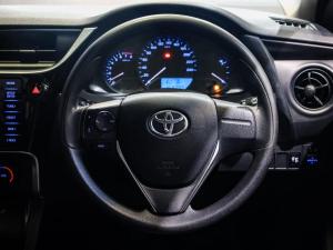 Toyota Corolla Quest 1.8 Plus manual - Image 11