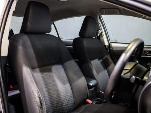 Toyota Corolla Quest 1.8 Plus manual - Image 7
