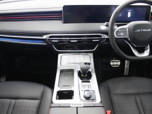 Jetour X70 Plus 1.5T Deluxe - Image 17