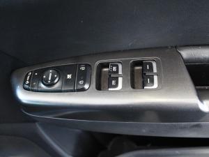 Kia Sportage 2.0 EX Plus - Image 12
