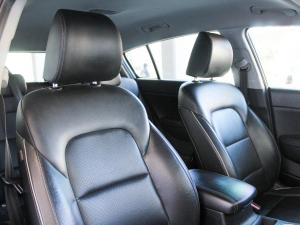 Kia Sportage 2.0 EX Plus - Image 19