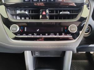 Toyota Corolla Cross 1.8 HEV XS - Image 16