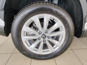 Toyota Corolla Cross 1.8 HEV XS - Image 20