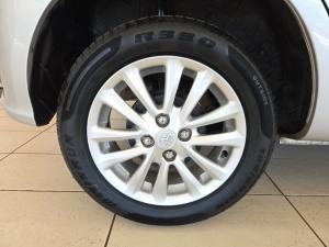 Toyota Etios hatch 1.5 Sprint - Image 15