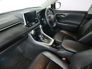 Toyota RAV4 2.0 VX - Image 7