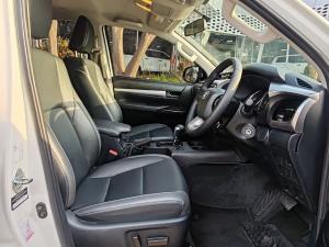 Toyota Hilux 2.8GD-6 double cab 4x4 Raider auto - Image 7