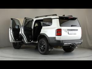 Toyota Land Cruiser Prado 2.8GD VX-R First Edition - Image 10