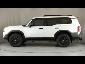 Toyota Land Cruiser Prado 2.8GD VX-R First Edition - Image 17