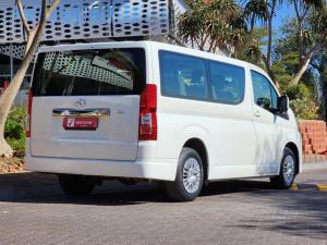 Toyota Quantum 2.8 LWB bus 11-seater GL - Image 2