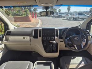 Toyota Quantum 2.8 LWB bus 11-seater GL - Image 6