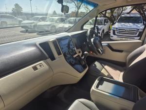 Toyota Quantum 2.8 LWB bus 11-seater GL - Image 7