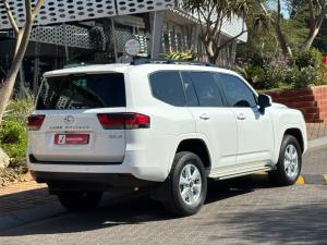 Toyota Land Cruiser 300 3.3D GX-R - Image 2
