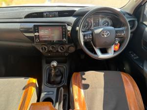 Toyota Hilux 2.4GD-6 Xtra cab Raider manual - Image 6