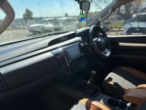 Toyota Hilux 2.4GD-6 Xtra cab Raider manual - Image 7